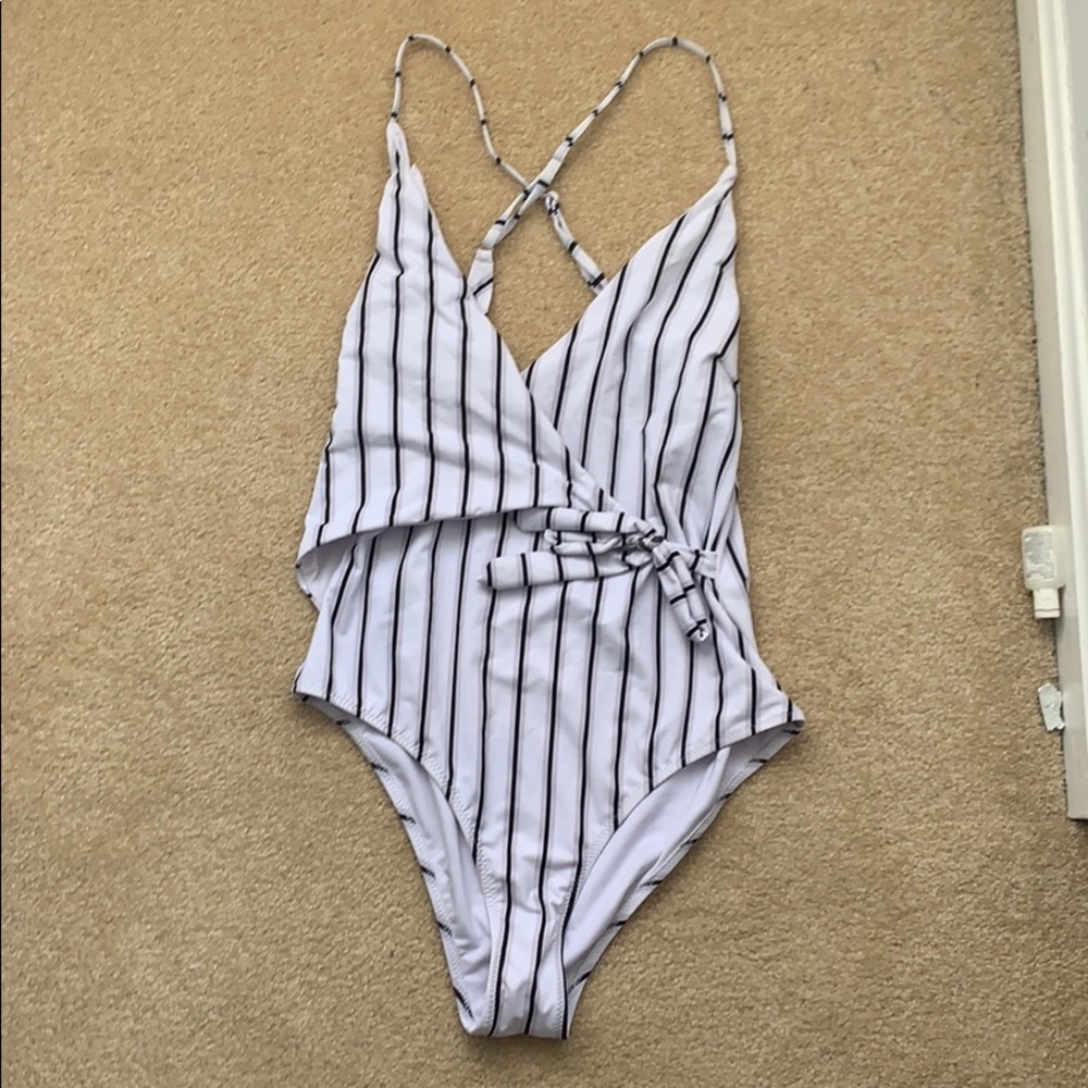 One piece bathing suit